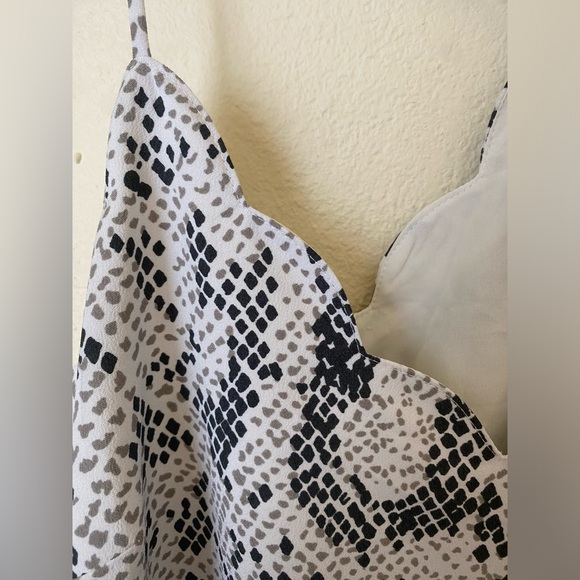 EUC J.Crew Double Layer Sleeveless Blouse - Picture 6 of 6